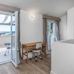 3 Bedroom Beautiful In Barbat *