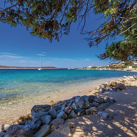 Hébergement de vacances Cozy In Barbat With Wifi Barbat na Rabu