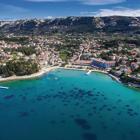 Cozy In Barbat With Wifi 別荘